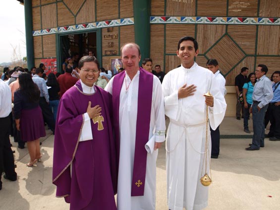 bishop-of-guayaquil-confirmation-day1